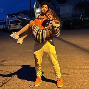 Meet your Posher, Ariel